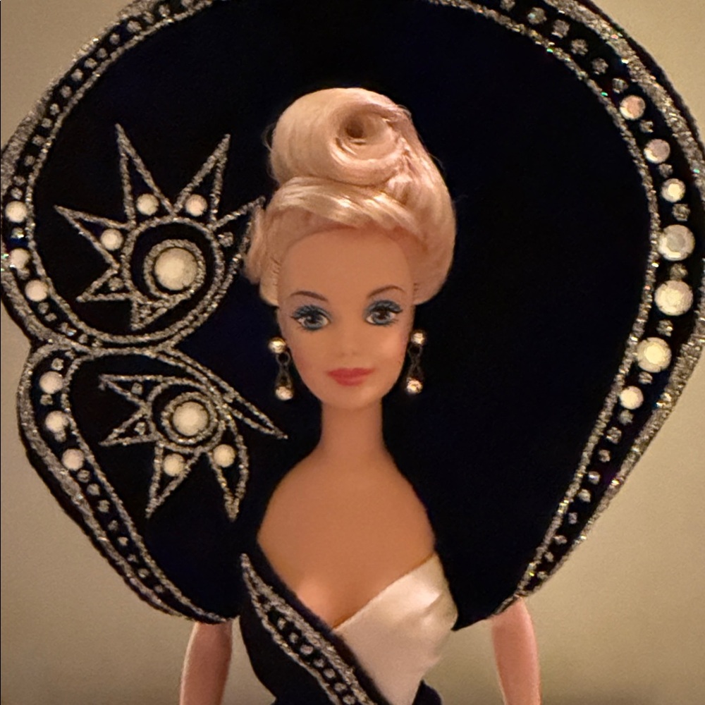 BOB MACKIE DIAMOND DAZZEL BARBIE - Picture 2 of 4
